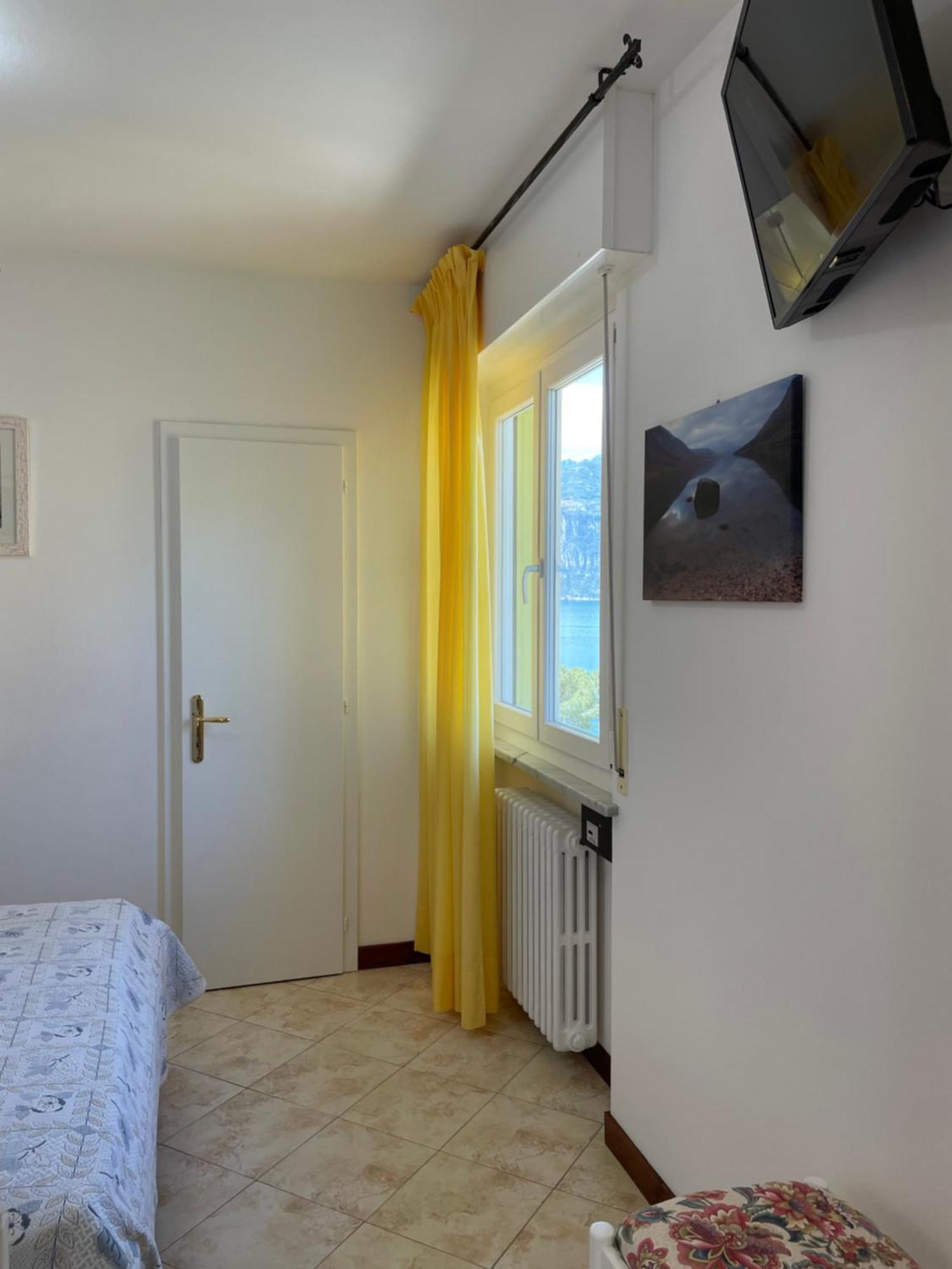 Hotel Casa Popi Malcesine Ngoại thất bức ảnh