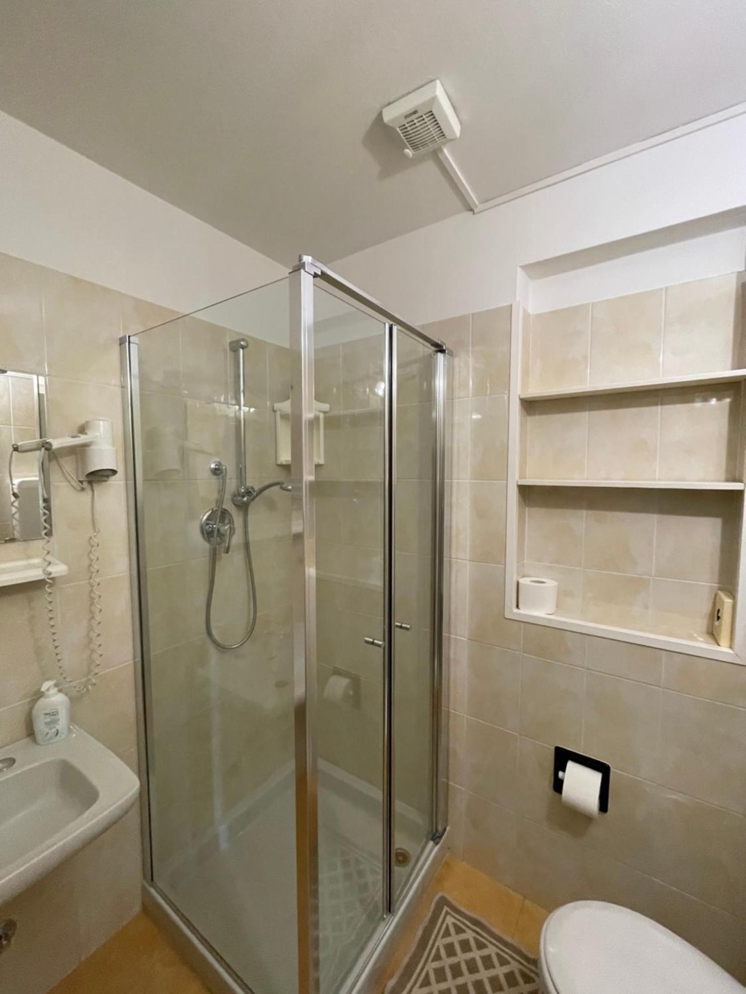 Hotel Casa Popi Malcesine Ngoại thất bức ảnh